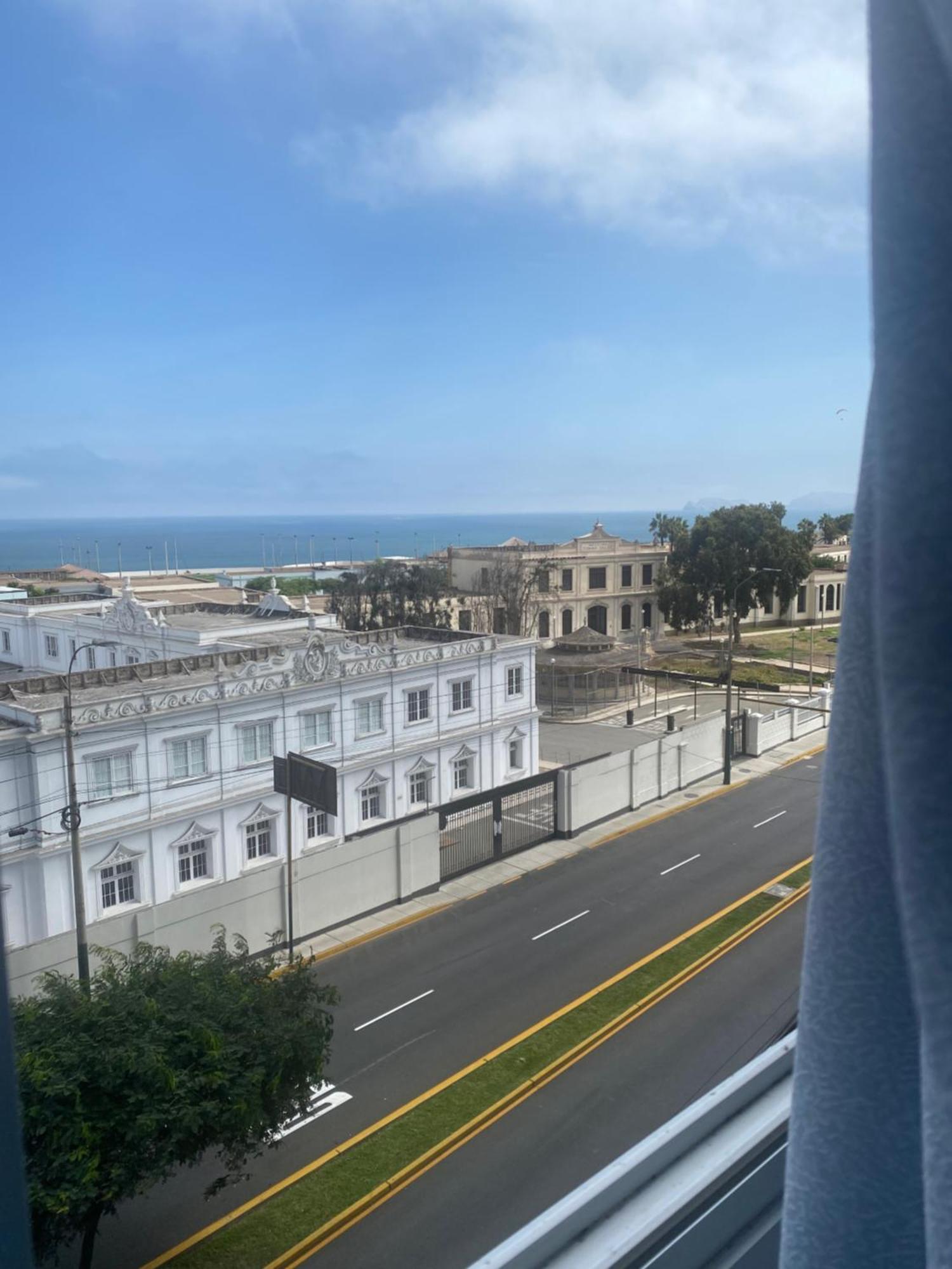 Al Fresco En Magdalena * Lima